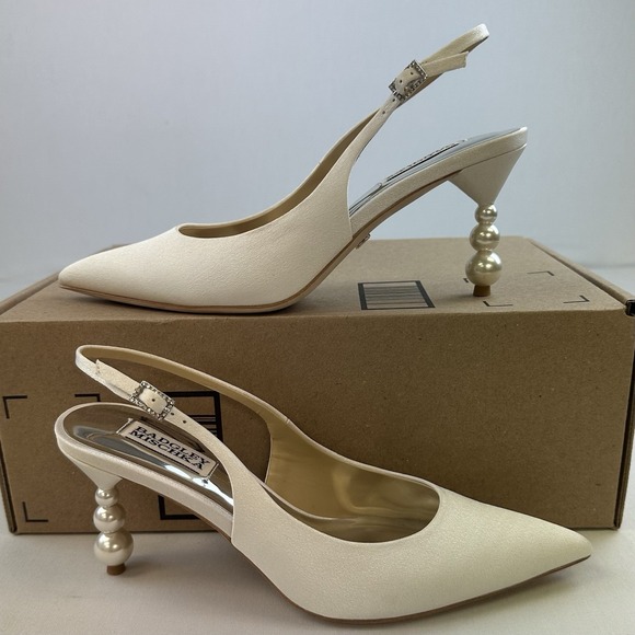 Badgley Mischka Unity Heel Cream Satin Pearl Stiletto Pointed Toe Heel Size 7.5 - Picture 1 of 8